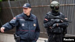 ARHIVA - Policija ispred zgrade Visokog suda u Podgorici, 9. maja 2019.