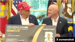 دونالد ترامپ در کنار جیانی اینفانتینو