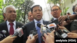 Ketua DPR RI, Setya Novanto (tengah) (Foto: VOA/Andylala)