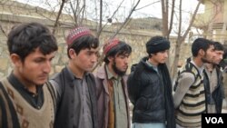 په دغو کسانو کې یې ډېر وايي چې په پاکستان کې په مدرسو کې د داعش لیکو ته جلب شوي دي