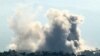 লেবাননের দক্ষিণাঞ্চলের গ্রাম খিয়ামে ইসরায়েলি বিমান হামলার পর ধোঁয়া উড়ছে (১২ অক্টোবর, ২০২৪) 