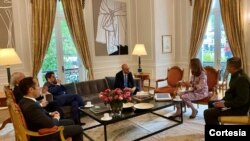 Canciller de Colombia, Martha Lucía Ramírez se reúne con el Director Senior para el Hemisferio Occidental del Consejo Nacional de Seguridad de la Casa Blanca, Juan González, el 26 de mayo de 2021.