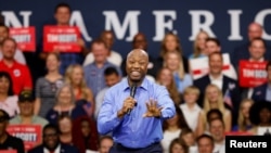 El senador estadounidense Tim Scott, republicano por Carolina del Sur, el único senador republicano negro, anuncia su candidatura para la carrera presidencial de su partido de 2024 en North Charleston, Carolina del Sur, EEUU, el 22 de mayo de 2023.