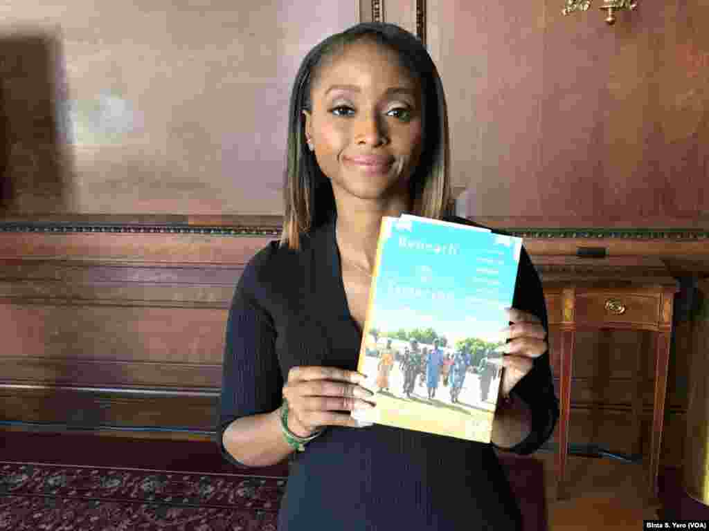 Isha Sasey Shahararriyar 'Yar Jarida Wadda Ta Rubuta Littafi Game Da 'Yan Matan Chibok