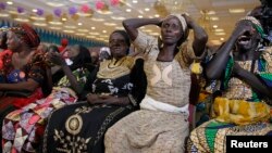 iyayen 'yan matan Chibok a wata ganawa da Shugaba Muhammadu Buhari a villa, Abuja, Nigeria, January 14, 2016 REUTERS/Afolabi Sotunde - RTX22DYM
