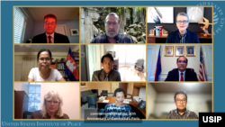 រូប​ថត​ពី​​​វេទិកា​អនឡាញ​​ស្តី​ពី​«ខួប​៣០​ឆ្នាំ​នៃ​កិច្ច​ព្រម​ព្រៀង​សន្តិ​ភាព​ទីក្រុង​ប៉ារីស​ប្រទេស​កម្ពុជា»​រៀប​ចំ​ដោយ​វិទ្យាស្ថាន​សន្តិភាព​សហរដ្ឋ​អាមេរិក​ (USIP) កាល​ពី​ថ្ងៃ​ទី​១៤ ខែ​តុលា ឆ្នាំ​២០២១។ (ហ្វេសប៊ុក/វិទ្យាស្ថាន​សន្តិភាព​សហរដ្ឋ​អាមេរិក)