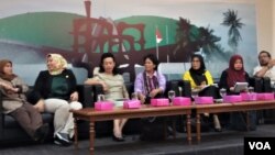 Diskusi oleh Perempuan Parlemen soal tindaklanjut putusan Mahkamah Konstitusi untuk pencegahan dan penghentian perkawinan anak di Gedung DPR/MPR, Senayan, Rabu (9/1). (VOA/Fathiyah)