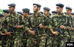 Wall Street melaporkan, pejabat militer AS cukup khawatir mengenai manuver Garda Revolusi Iran yang elit.