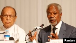 Kofi Annan, chairman for Advisory Commission on Rakhine State, talks to journalists during his news conference in Yangon, Myanmar, Aug. 24, 2017.