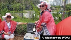 Maureen and Laureen Bailey have been in line since Monday 6 a.m.
