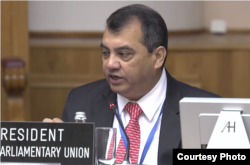 លោក Saber Chowdhury ប្រធាន​សហភាពអន្តរសភា ថ្លែង​បិទអង្គមហាសន្និបាតរបស់សហភាពអន្តរសភាលើកទី១៣៧ នៅទីក្រុង St. Petersburg នៅសហភាពរុស្ស៊ី កាលពីថ្ងៃទី១៨ ខែតុលា ឆ្នាំ២០១៧។ (រូបថតដកស្រង់ពីហ្វេសប៊ុក IPU)