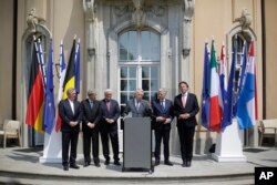 The Foreign Ministers from EU's founding six Paolo Gentiloni from Italy, Didier Reynders from Belgium, Jean-Marc Ayrault from France, Bert Koenders from the Netherlands, Frank-Walter Steinmeier from Germany and and Jean Asselborn from Luxemburg, from left, met for talks about the so-called Brexit in Berlin, Germany, June 25, 2016.