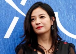 资料照：赵薇在威尼斯（2016年8月31日）