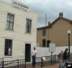 Twain museum officials say tourism was down last year.