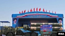 نمایش سامانه دفاعی اس ۳۰۰ روسیه در رژه نیروهای مسلح جمهوری اسلامی