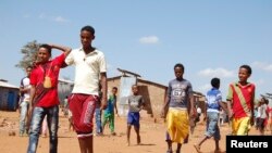 For more than two years, young unaccompanied Eritreans have escaped to Ethiopia's Mai-Aini refugee camp to begin a journey full of risks.