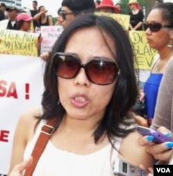 Faidza Mardzoeki, juru bicara aksi "My Rok Mini My Right, Perempuan Menolak Perkosaan."