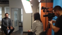 Saša Mirčov, šef tima za operacije u kompaniji Ad Colony tokom intervjua za Glas Amerike