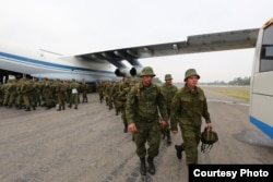 Russian troops on board an Ilyushin Il-76 military transport plane landed at a Pakistan military base in Rawalpindi, Sept. 23, 2016. (Courtesy ISPR)
