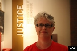 Helen Wedgewood, American visitor from Apache Junction, Arizona, visited the US Holocaust Memorial Museum in Washington D.C. on Memorial Day 2017. (Sreng Leakhena/VOA Khmer)