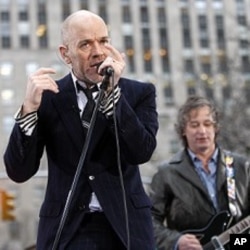 The band R.E.M. with lead singer Michael Stipe performs on the plaza of Rockefeller Center during the Today Show (file photo)