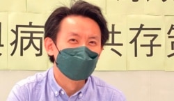 民主党主席罗健熙批评民政事务局局长徐英伟拖延接近一个月才辞职，损害政府管治威信 (美国之音/汤惠芸)