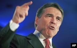 Le gouverneur texan Rick Perry n'était pas dans l'Iowa