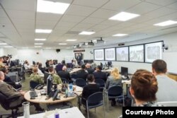DIA's Innovation Director Albert Bolden kicks off the artificial intelligence and machine learning Industry Day presentations Aug 2 at DIA headquarters in Washington, DC. (Courtesy DIA)