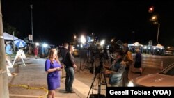 Periodistas se han concentrado en Sutherland Springs, Texas, para cubrir la masacre en una iglesia local.