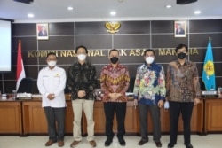Pimpinan Komnas HAM saat memberikan keterangan pers di Jakarta, Senin (16/8/2021). Foto: Komnas HAM