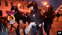 Арешти російських демонстрантів у день народження Путіна 7 жовтня