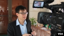 FILE PHOTO - Chheang Vannarith is a researcher at the Iseas-Yusof Ishak Institute, a Singapore think-tank focused on Southeast Asia. (Photo: Nov Povleakhena/VOA Khmer)