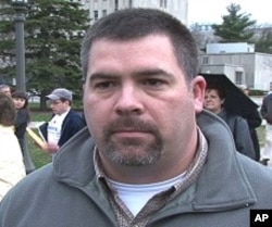 Kyle Hoefling is an Obama opponent and Republican