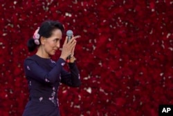 Bà Aung San Suu Kyi đã xem xét tới những chính sách nhằm giảm thiểu sản lượng nha phiến nhưng đang đối mặt với những thách thức lớn.