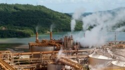 Canada damabo tɔnba Barrick Gold baarakɛla naani minɛna nin dɔgɔkun in na Mali kɔnɔ.