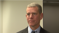 前美国海军作战部战略分析员布赖恩·克拉克 （美国之音黎堡拍摄）