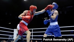 Тарас Шелестюк під час бою на Олімпіаді у Лондоні