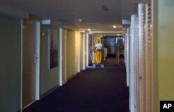 Interior del Hotel Capri en La Habana, Cuba, donde han ocurrido una serie de misteriosos ataques de salud a diplomáticos de EE.UU. y Canadá.