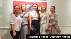 Відкриття виставки робіт Ганни Криволап в Українському інституті Америки, 2015 р.