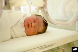 A new international study finds vitamin D can lower the risk of respiratory infections in babies.