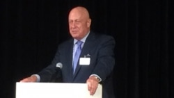 资料照片: 美国卡内基国际和平基金会副会长包道格在一次活动上讲话。(2017年11月17日)