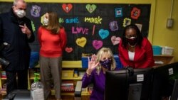 Prva dama Džil Bajden u poseti osnovnoj školi Semjuel Smit u Burlingtonu u Nju Džersiju, 15. marta 2021.