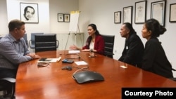 Ketua PARFI baru Marcella Zalianty dan Ray Sahetapy melakukan pertemuan dengan perwakilan dari SAG-AFTRA. (Foto courtesy: Marcella dan Ray)