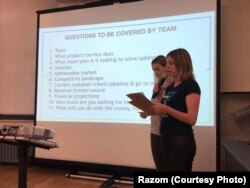 Організатори заходу Даша Озимко та Люба Шипович