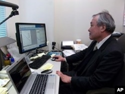 Professor Masaharu Hoshi of Hiroshima University has been studying the effects of radiation on atomic bomb survivors ('hibakusha') for 30 years.