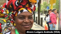 Luíza Nascimento, Angola