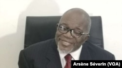 Martin Mberi président du Conseil national de dialogue, à Brazzaville, le 19 octobre. (VOA/Arsène Séverin)