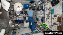 One of CIMON's exercises on the International Space Station (ISS) will involve a Rubik's Cube. (Airbus)