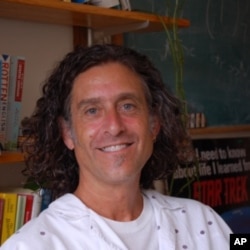 George Mason University linguistics professor Steven Weinberger created the Speech Accent Archive