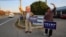 Trump supporters in Anne Arundel County. (Photo: J. Oni / VOA) 